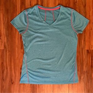 Everlast Athleisure Women’s Short Sleeve Workout Top. Size Large. Contrast.